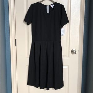 LuLaRoe Amelia